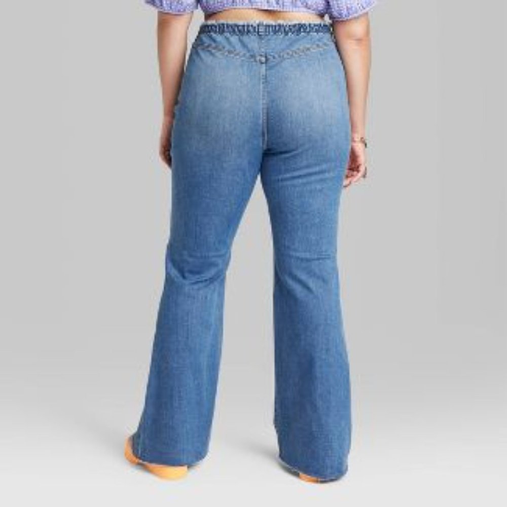 NWT - Women's Size 20 Mid-Rise Extreme Flare Pull-On Jeans - Wild Fable - Picture 2 of 3